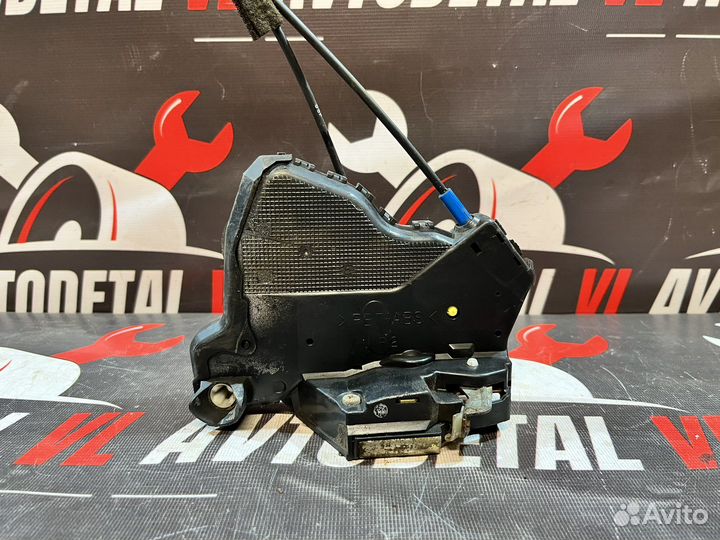 Замок двери передний правый toyota corolla 120