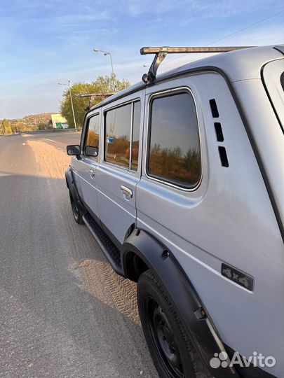 LADA 4x4 (Нива) 1.7 МТ, 2009, 100 000 км