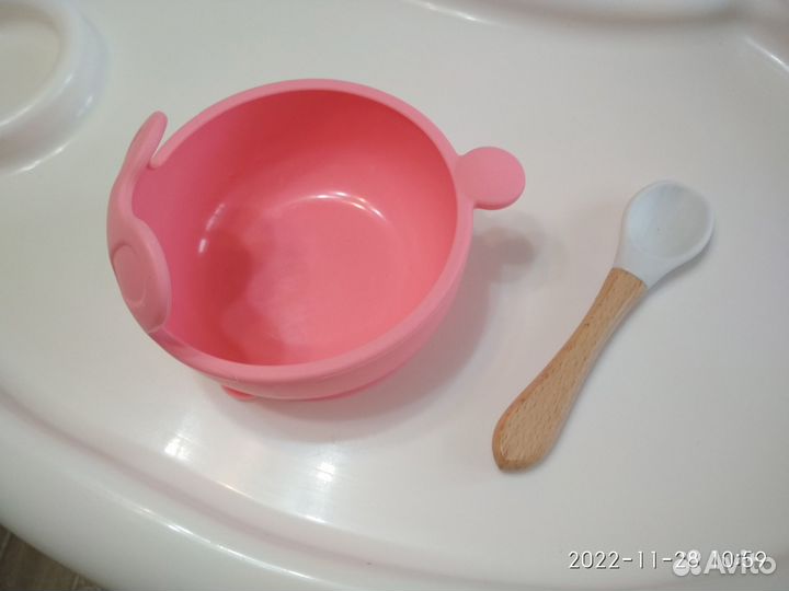 Тарелка для кормления на присосках