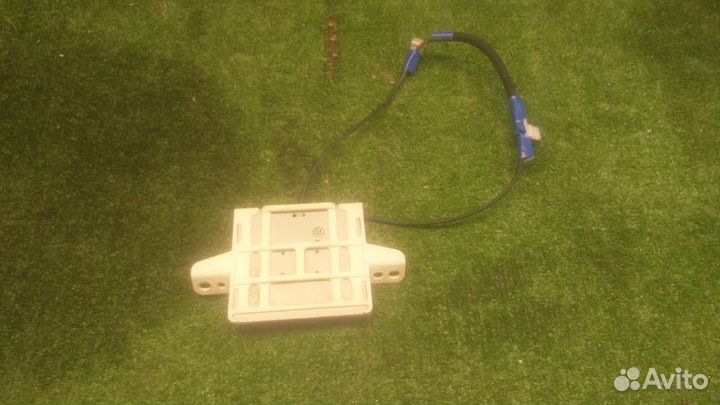 Антенна передняя Toyota Land Cruiser Prado KDJ150