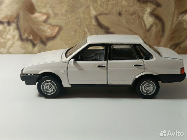 Модель автомобиля 21099