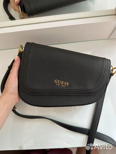 Сумка Guess