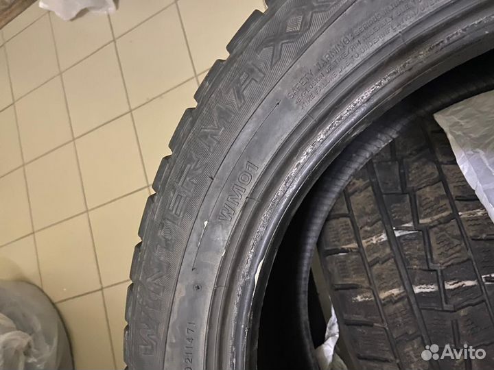 Dunlop Winter Maxx WM01 215/55 R17