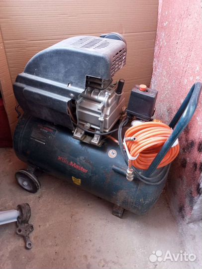 Компрессор воздушный, ресивер 50 литров