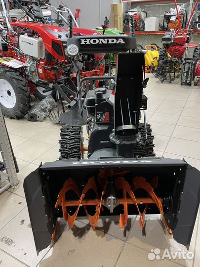 Самоходный снегоуборщик Honda GX 270/9HP