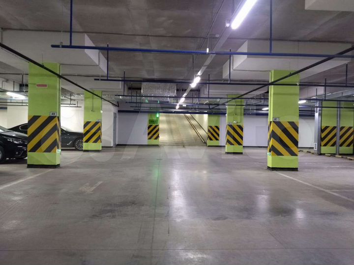 Машиноместо, 14 м²