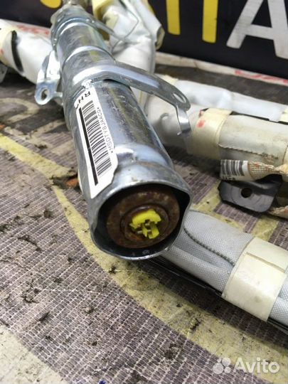 Шторка безопасности правая Mazda 3 BK 1.6 Z6