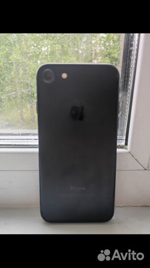 iPhone 8, 64 ГБ