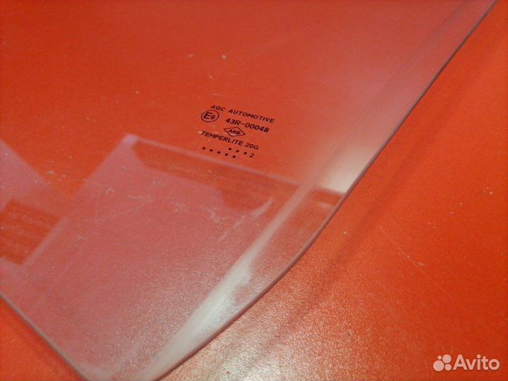 Стекло двери переднее левое Renault Duster HSM F4R