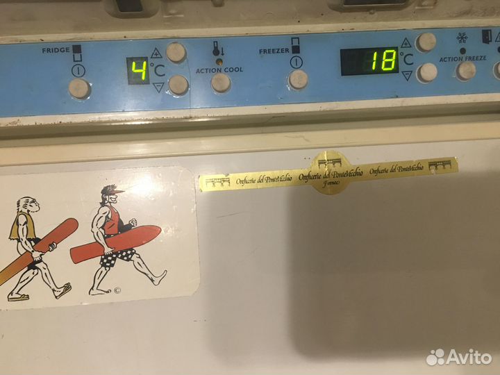 Холодильник Электролюкс ER9007B Швеция