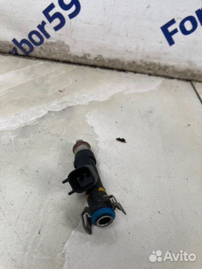 Форсунка топливная Mazda Mazda6 GG 2.0 (LF18) 2006