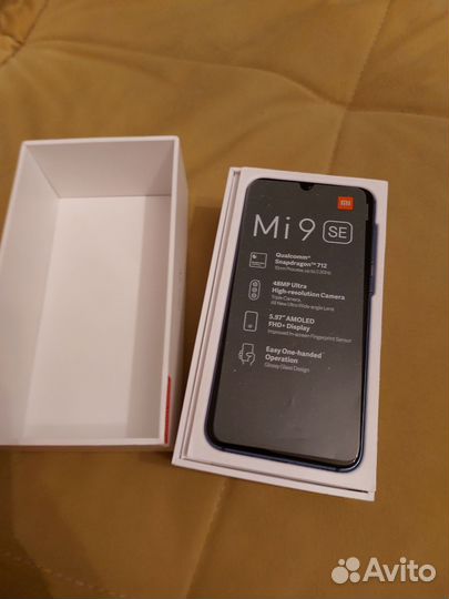 Xiaomi Mi 9 SE, 6/128 ГБ