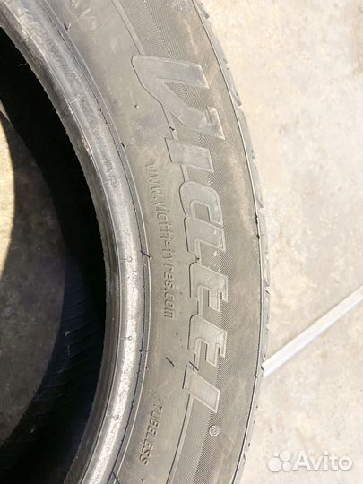 Viatti Strada Asimmetrico 215/55 R17