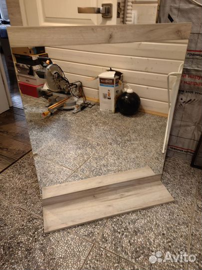 Зеркало настенное