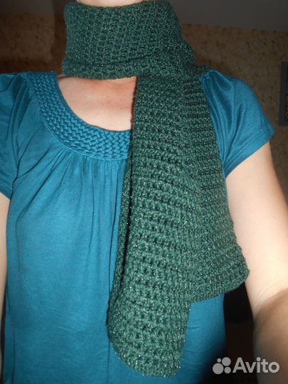 Вязаный зеленый шарф