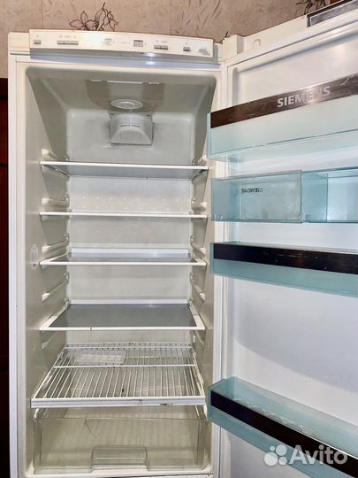 Холодильник siemens