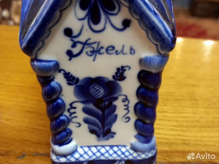 Часы настольные