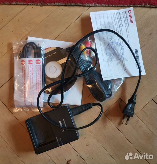 Фотоаппарат, вспышка, обьектив