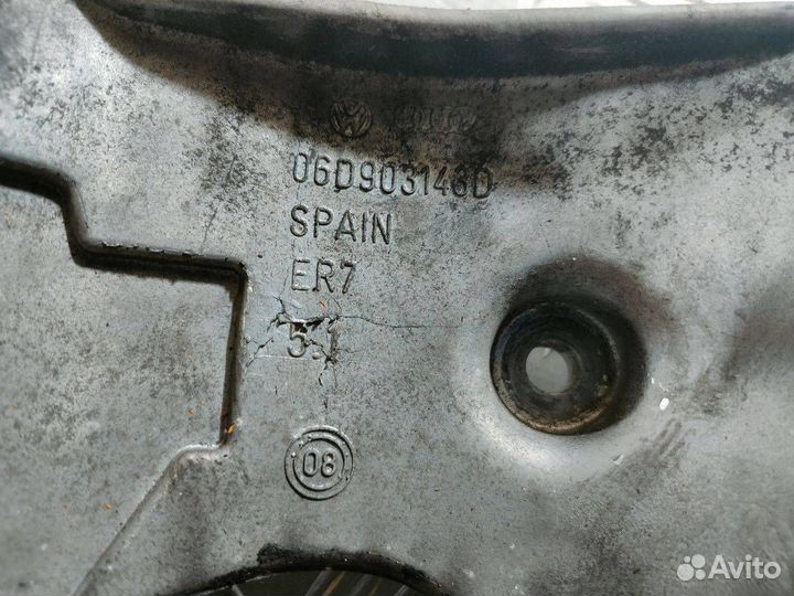 Кронштейн генератора Audi A4 B7 2006 06D903143D