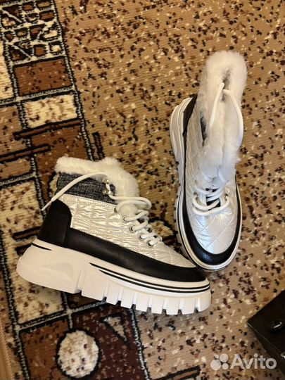 Ботинки женские