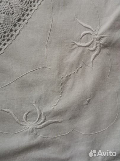 Наволочки с ручным кружевом и вышивкой. Люкс