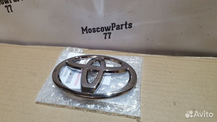 Эмблема крышки багажника Toyota 90975-02127