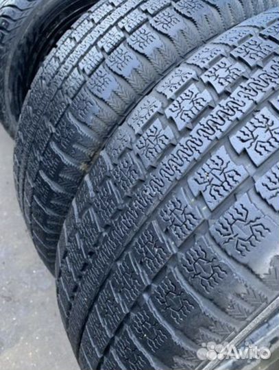 Toyo Observe G3-Ice 205/60 R16 92Q