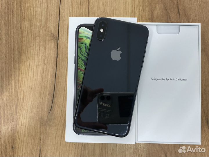 iPhone Xs, 64 ГБ