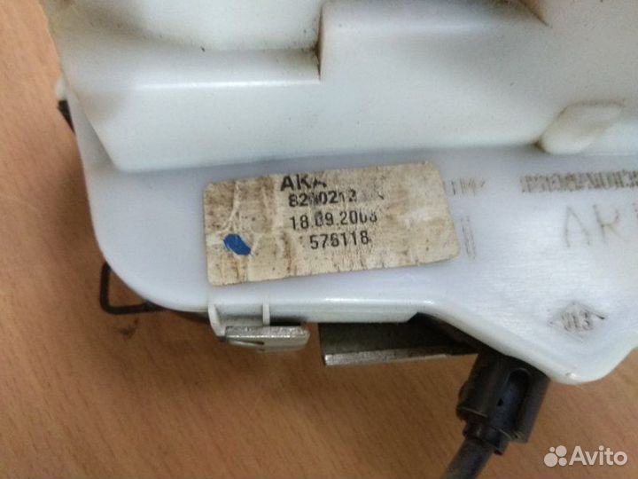 Замок двери задней правой Renault Megane 2