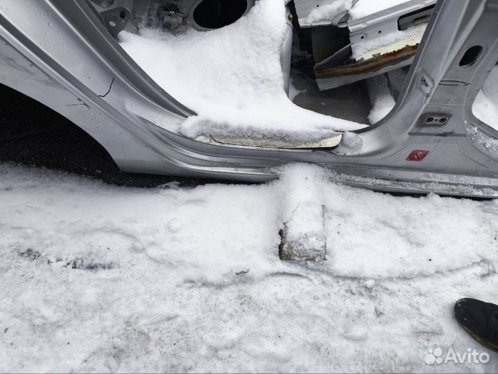 Порог кузова правый Citroen C4 хэтчбек(B7) EP6C
