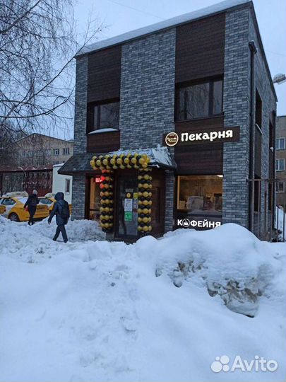 Украшение шарами, арка из шариков