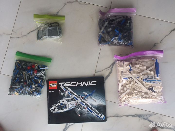 Lego Technic 42025