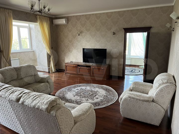 2-к. квартира, 75 м², 7/7 эт.