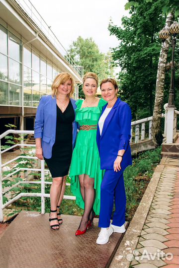 Ведущая + DJ, аппаратура, свет, дым, лазер, вокал