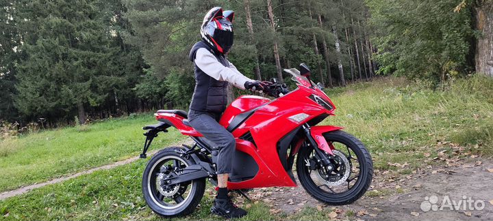 Электромотоцикл yamaha r3