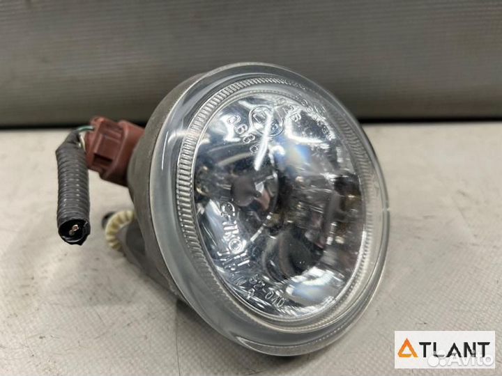 Туманка передняя правая toyota funcargo