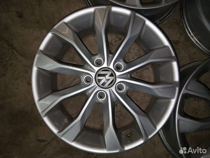 Литые диски Volkswagen R16 5*112 реплика