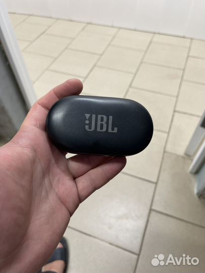 Наушники новые JBL