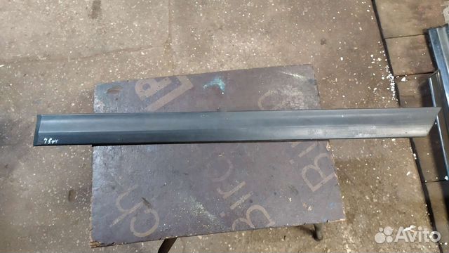 Молдинг задний левой двери пассат Б4
