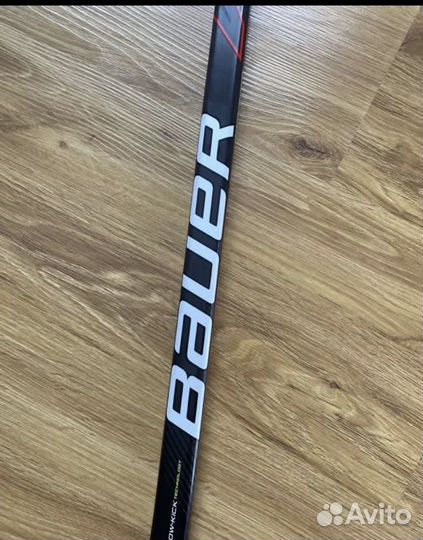 Клюшка хоккейная bauer правый хват
