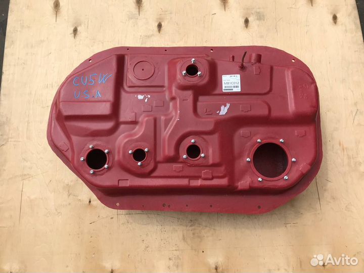 Топливный бак Mitsubishi Outlander американец