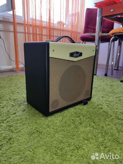 Комбоусилитель