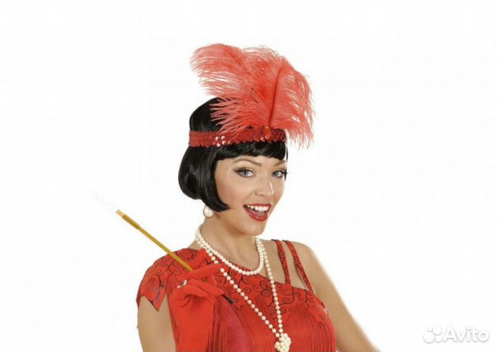 Головной убор с пером в стиле 30х, красный