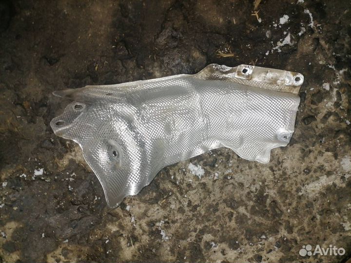 Тепловой экран глушителя BMW 1 F20/F21 2-й рест