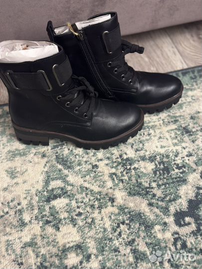 Ботинки для девочки