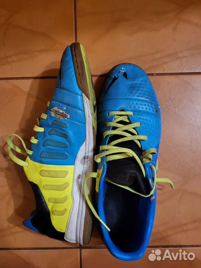 Футзалки nike
