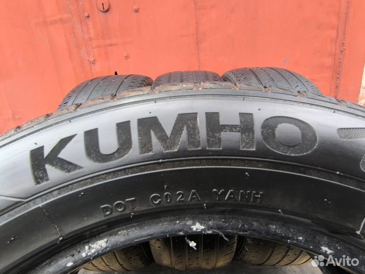 Kumho Crugen Premium KL33 225/60 R17 99H