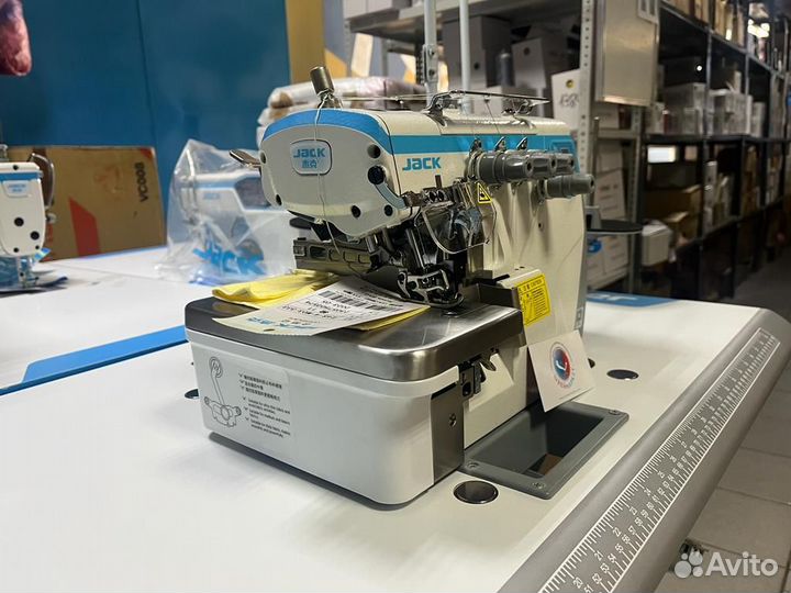 Оверлок Jack E4S-4-M03/333 4-х нитка для трикотажа