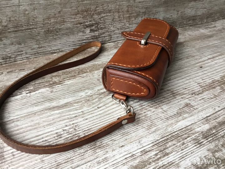 Очечник из натуральной кожи ручной работы