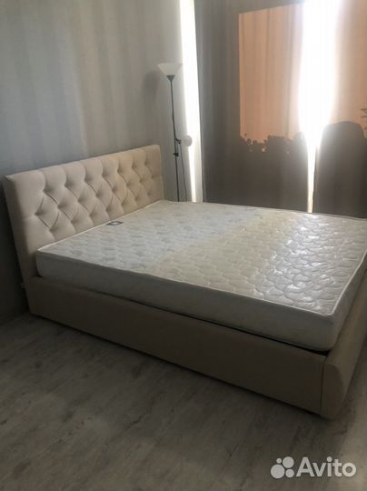 Кровать с подьемным механизмом Матрас 160х200